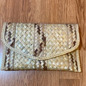 Handmade straw clutch